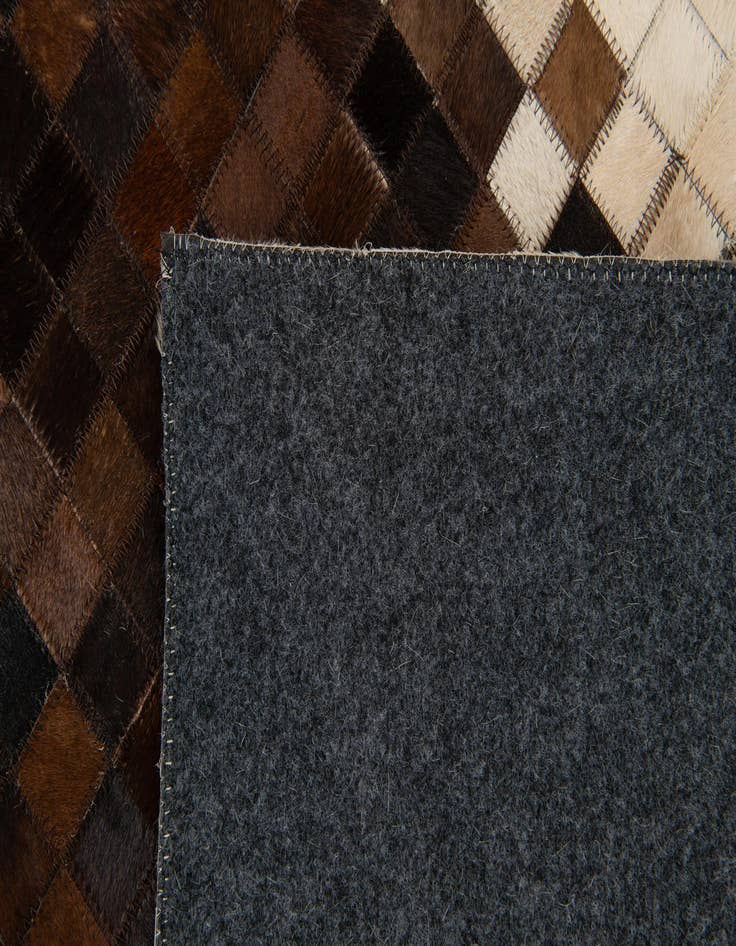Detail image of  8' x 9' 10 Cowhide Stocks Rug