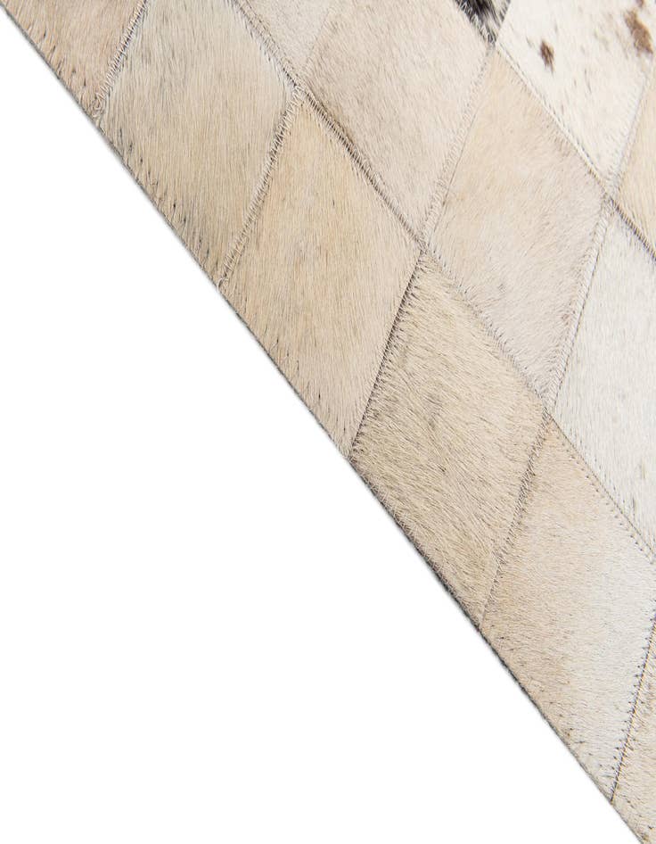 Detail image of  5' x 7' 10 Cowhide Stocks Rug