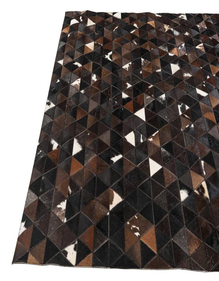 Detail image of  5' x 7' 10 Cowhide Stocks Rug
