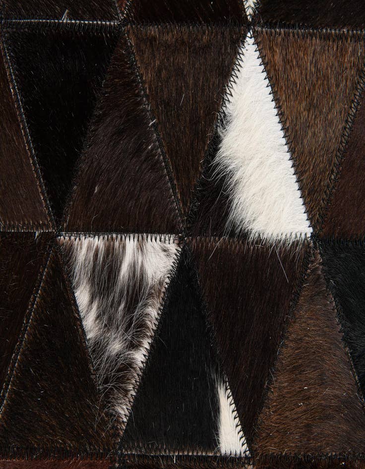 Detail image of  5' x 7' 10 Cowhide Stocks Rug