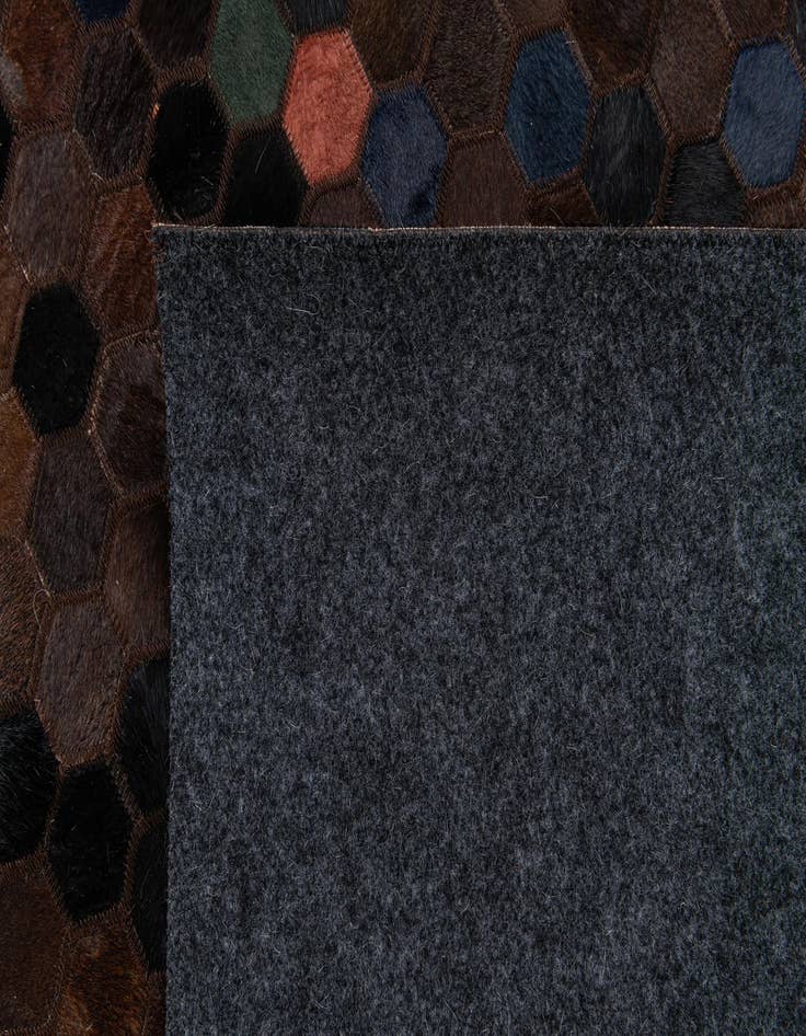 Detail image of  5' 1 x 7' 11 Cowhide Stocks Rug