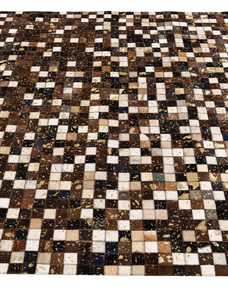 Detail image of  5' x 7' 10 Cowhide Stocks Rug