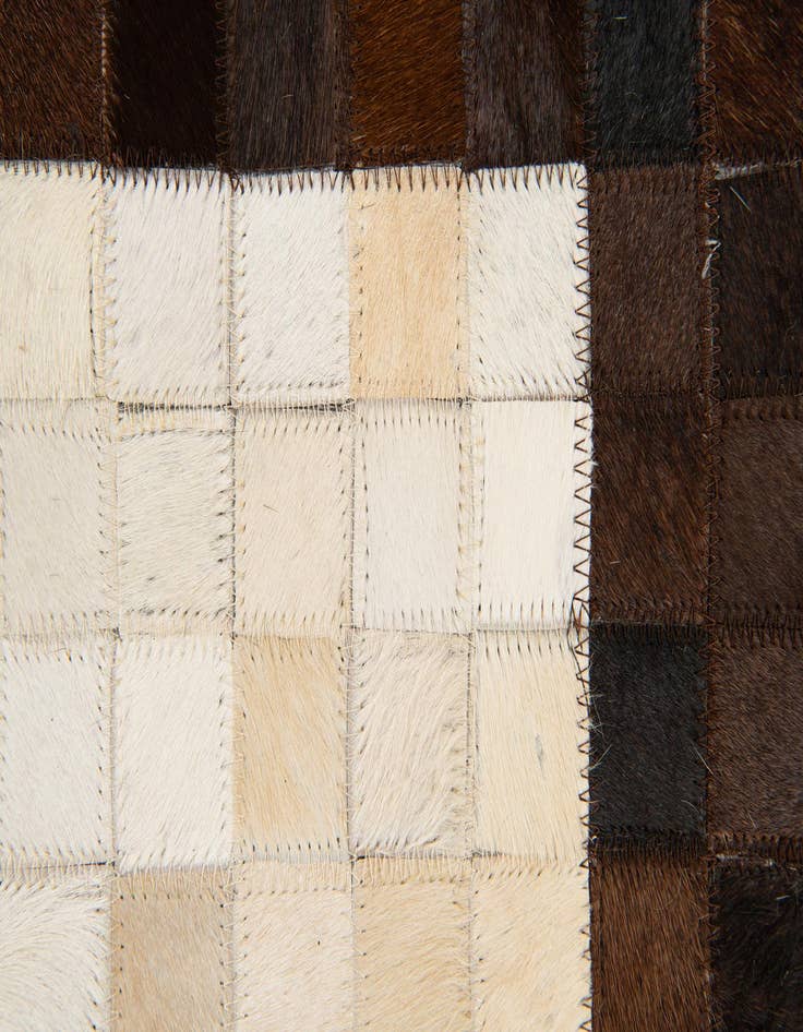 Detail image of  8' 1 x 10' Cowhide Stocks Rug