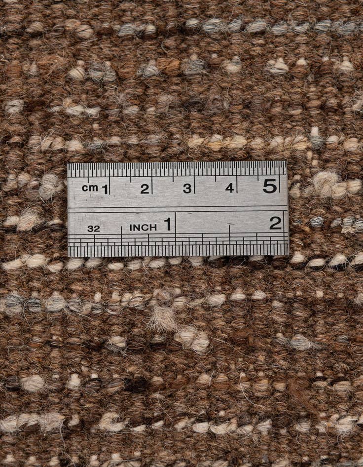 Detail image of  5' 11 x 7' 9  Hand Knotted Darya Wool Rug