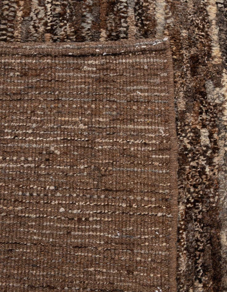 Detail image of  5' 11 x 7' 9  Hand Knotted Darya Wool Rug