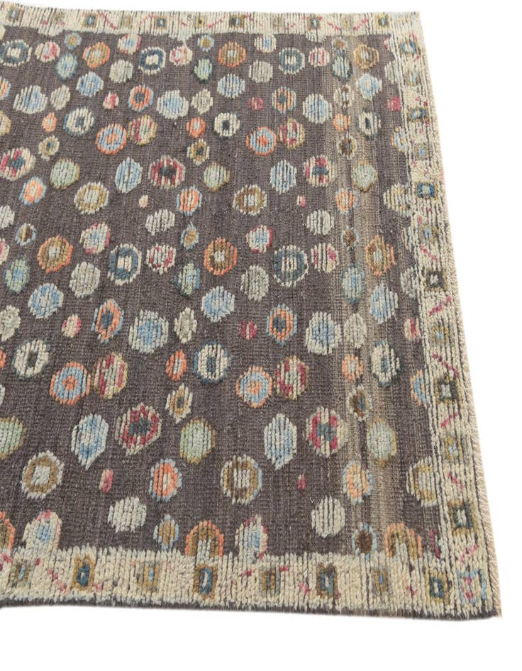 Detail image of  4' 3 x 6' 3  Hand Knotted Darya Wool Rug