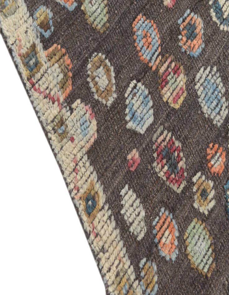 Detail image of  4' 3 x 6' 3  Hand Knotted Darya Wool Rug