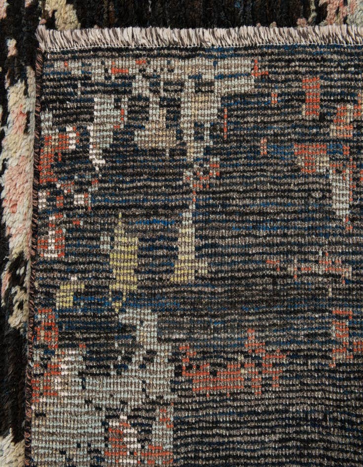 Detail image of  10' 6 x 14' 7  Hand Knotted Darya Rug