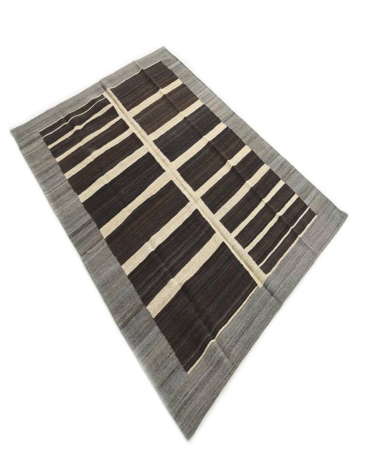 Detail image of  5' x 6' 4  Hand Woven Kilim Modern Wool Rug