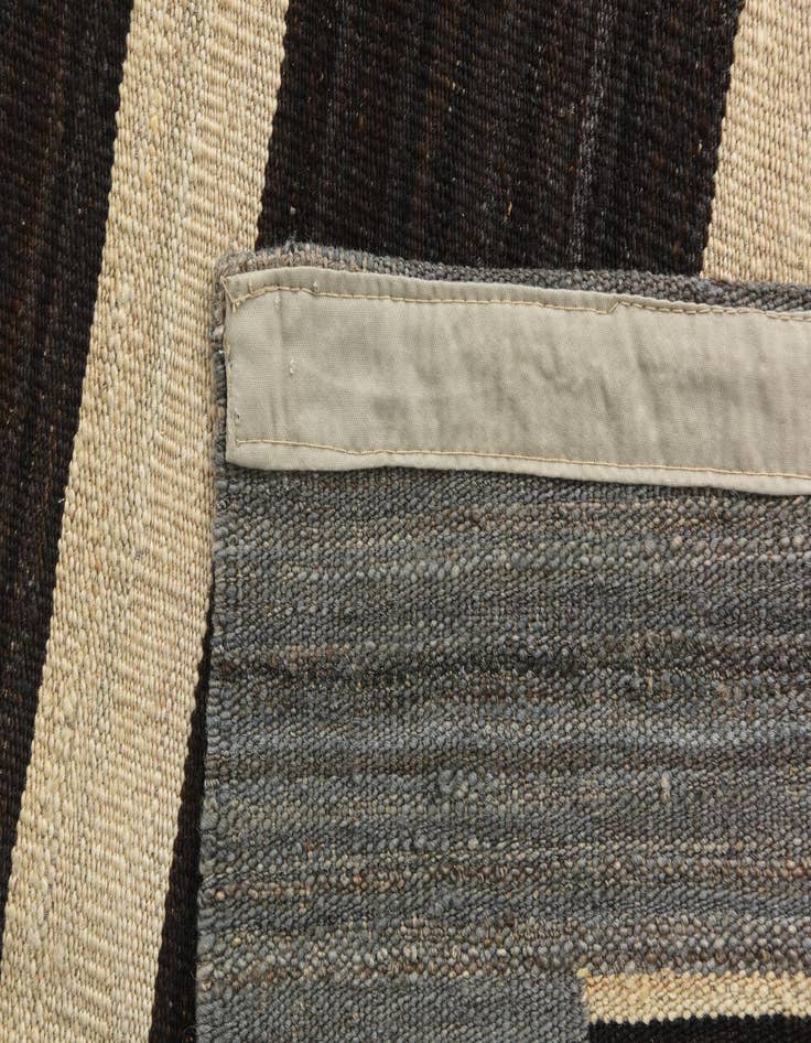 Detail image of  5' x 6' 4  Hand Woven Kilim Modern Wool Rug