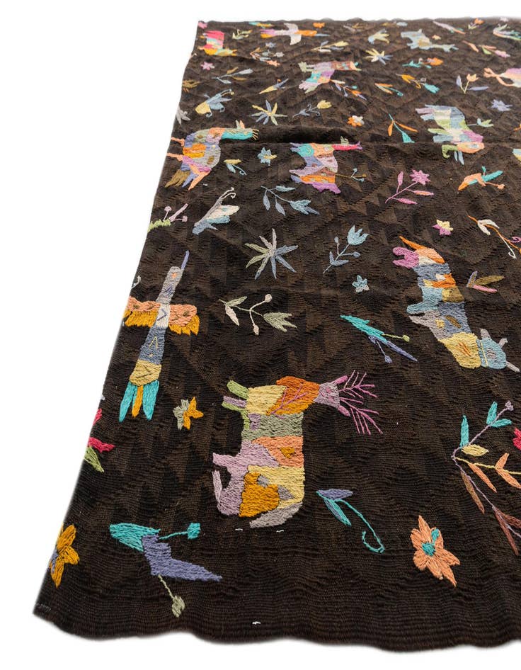 Detail image of  6' x 9'  Hand Woven Kilim Suzani Wool Rug