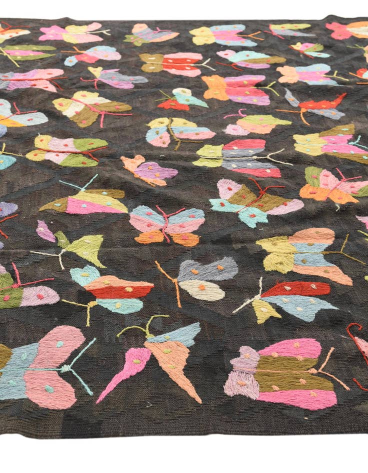 Detail image of  6' 5 x 9' 4  Hand Woven Kilim Suzani Wool Rug