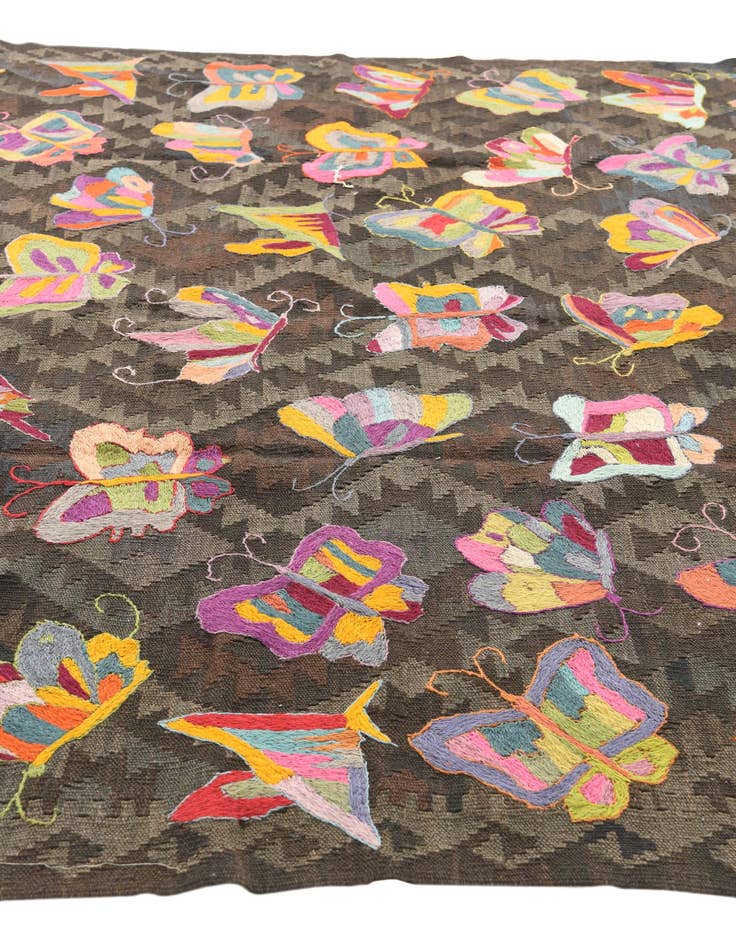 Detail image of  6' 5 x 9' 3  Hand Woven Kilim Suzani Wool Rug