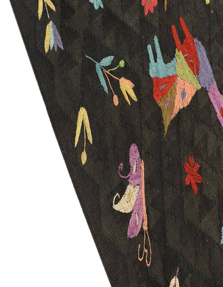 Detail image of  6' 7 x 9' 3  Hand Woven Kilim Suzani Wool Rug