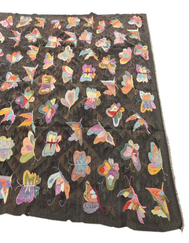 Detail image of  6' 5 x 9' 4  Hand Woven Kilim Suzani Wool Rug