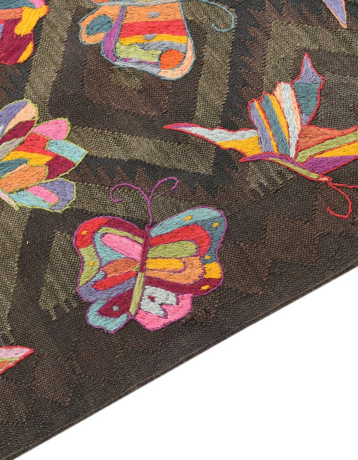 Detail image of  4' 6 x 5' 10  Hand Woven Kilim Suzani Wool Rug