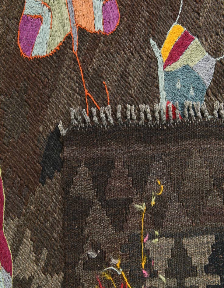 Detail image of  5' 1 x 6' 4  Hand Woven Kilim Suzani Wool Rug