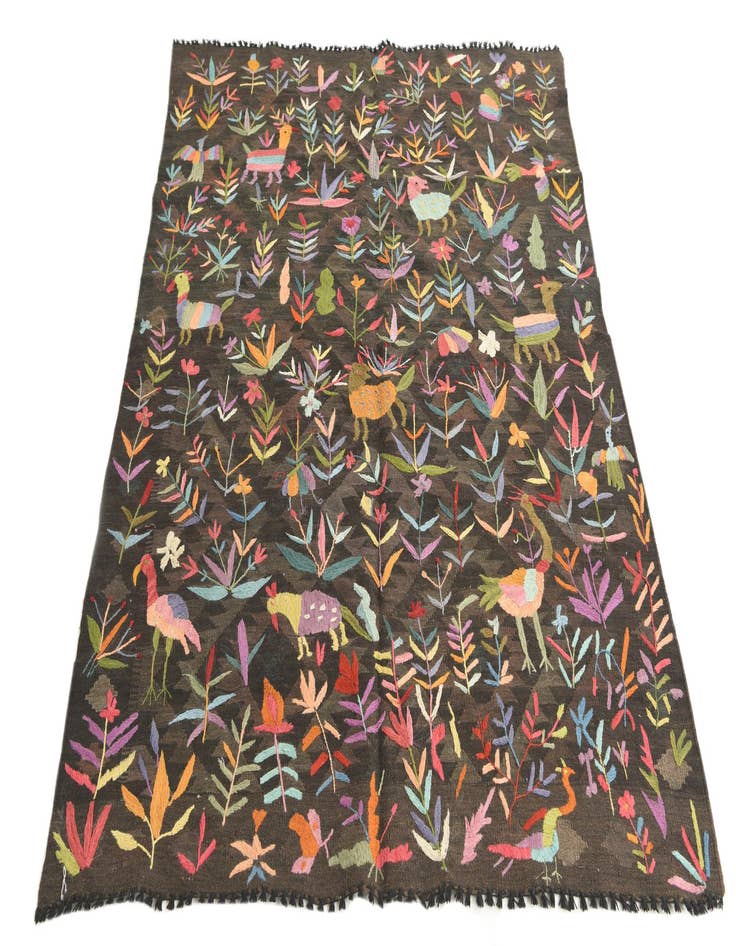 Detail image of  4' 7 x 6' 4  Hand Woven Kilim Suzani Wool Rug