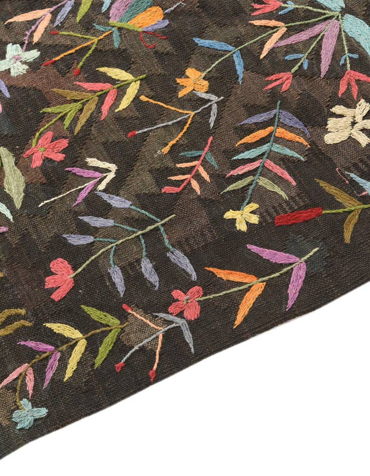 Detail image of  4' 7 x 6' 4  Hand Woven Kilim Suzani Wool Rug