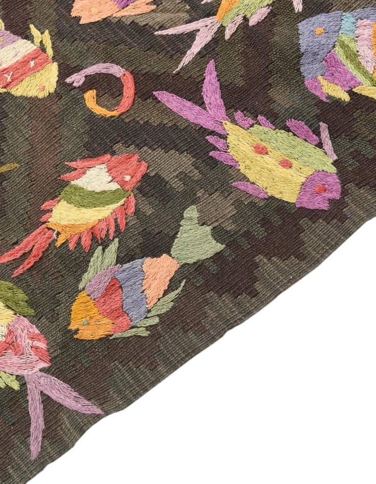 Detail image of  4' 10 x 6' 2  Hand Woven Kilim Suzani Wool Rug