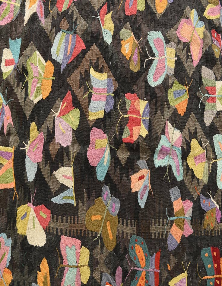 Detail image of  6' 4 x 9' 5  Hand Woven Kilim Suzani Wool Rug