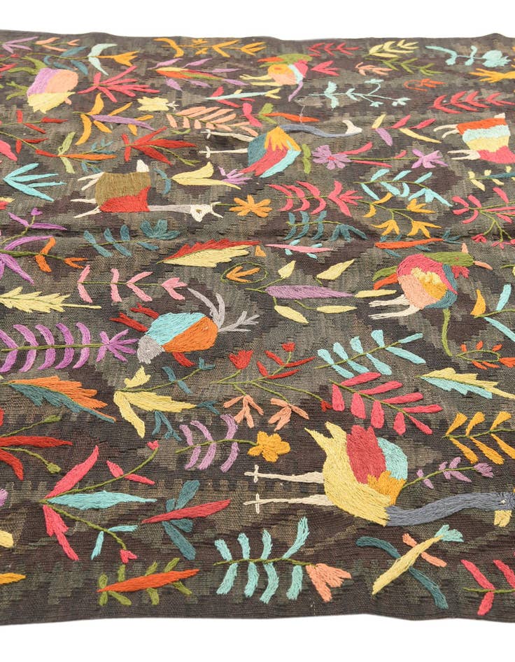 Detail image of  4' 9 x 6' 6  Hand Woven Kilim Suzani Wool Rug