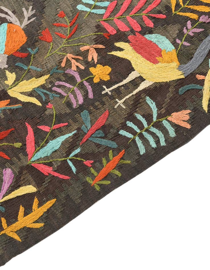 Detail image of  4' 9 x 6' 6  Hand Woven Kilim Suzani Wool Rug