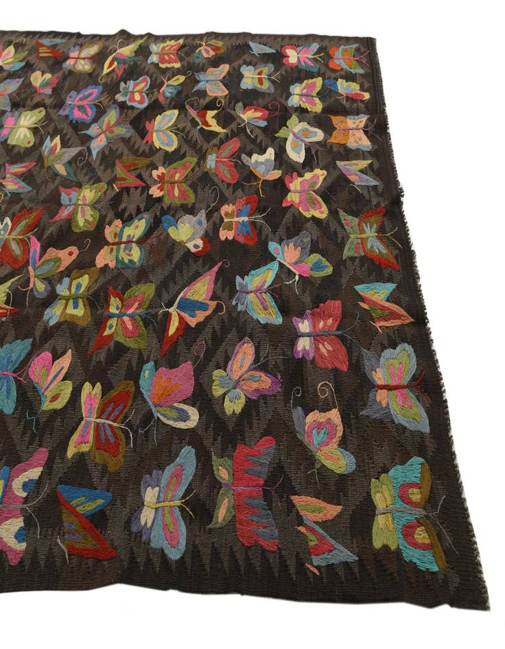 Detail image of  6' 5 x 9' 5  Hand Woven Kilim Suzani Wool Rug