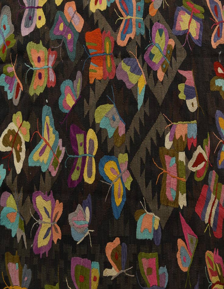 Detail image of  5' 10 x 9' 10  Hand Woven Kilim Suzani Wool Rug