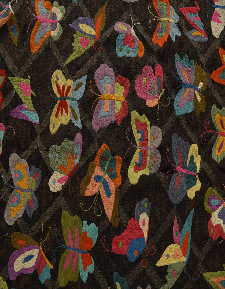 Detail image of  6' 4 x 9' 6  Hand Woven Kilim Suzani Wool Rug