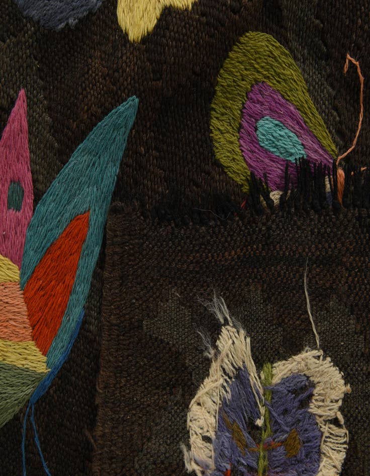 Detail image of  6' 4 x 9' 6  Hand Woven Kilim Suzani Wool Rug