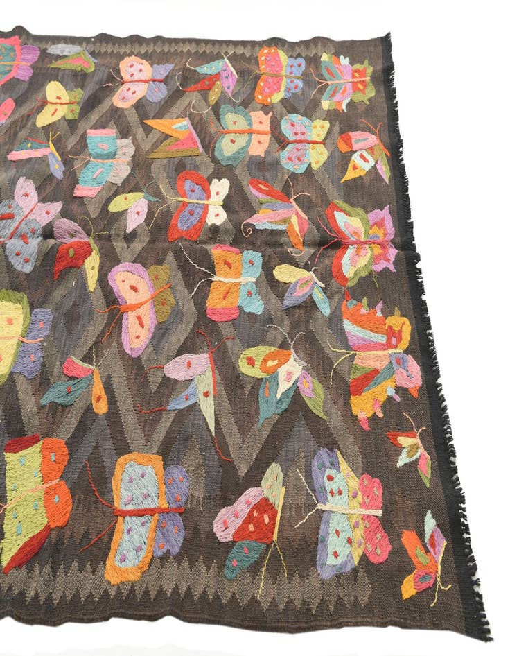 Detail image of  4' 8 x 6' 4  Hand Woven Kilim Suzani Wool Rug