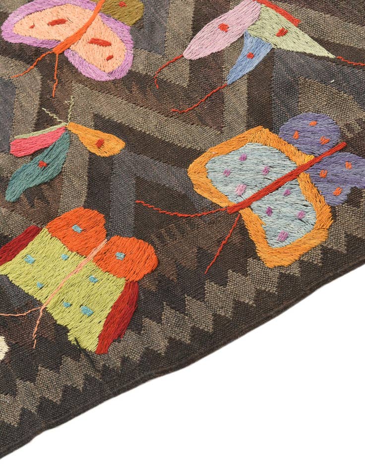 Detail image of  4' 8 x 6' 4  Hand Woven Kilim Suzani Wool Rug