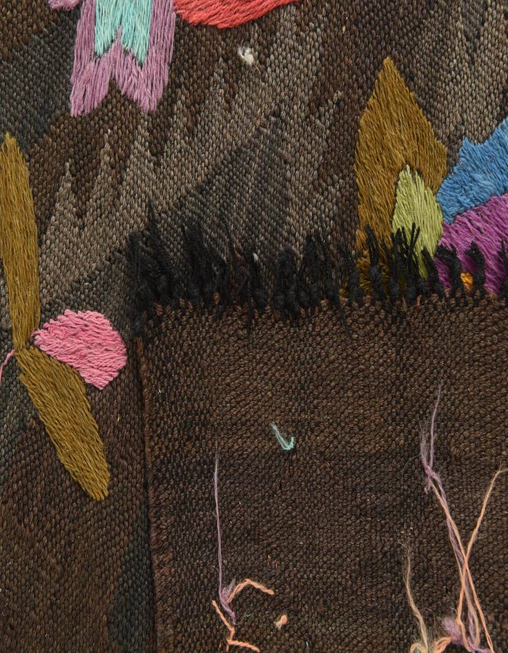 Detail image of  5' 5 x 7' 9  Hand Woven Kilim Suzani Wool Rug