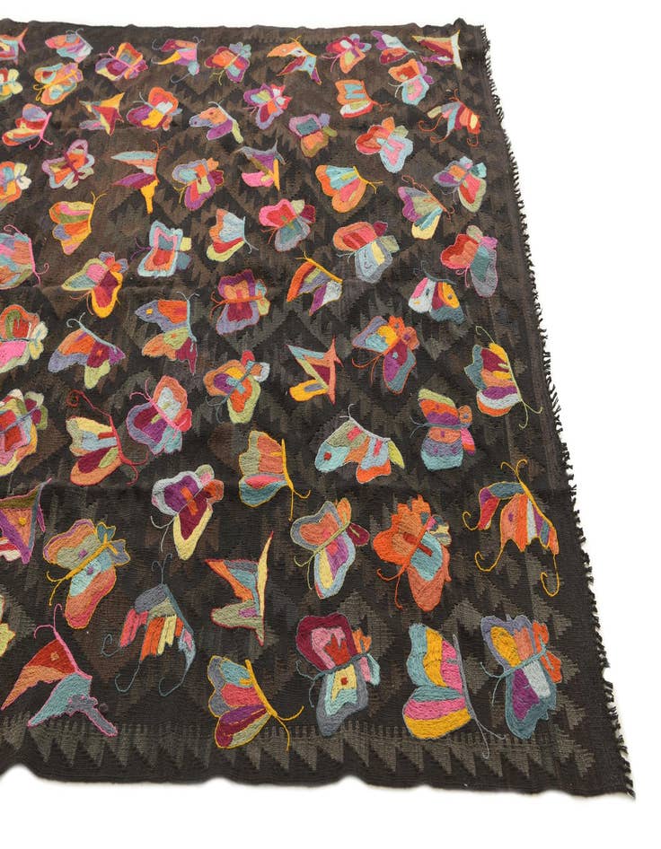 Detail image of  6' 8 x 9' 7  Hand Woven Kilim Suzani Wool Rug