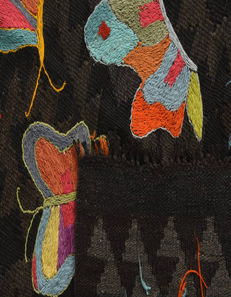 Detail image of  6' 8 x 9' 7  Hand Woven Kilim Suzani Wool Rug