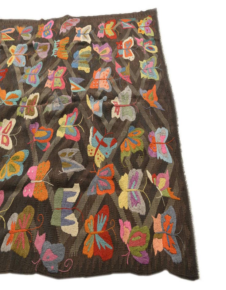 Detail image of  5' 2 x 7' 10  Hand Woven Kilim Suzani Wool Rug