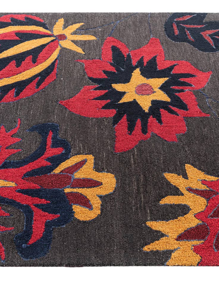 Detail image of  5' 1 x 8' Luna Rug