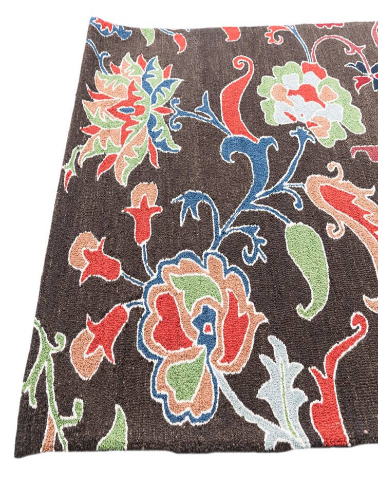 Detail image of  5' 1 x 8' Luna Rug