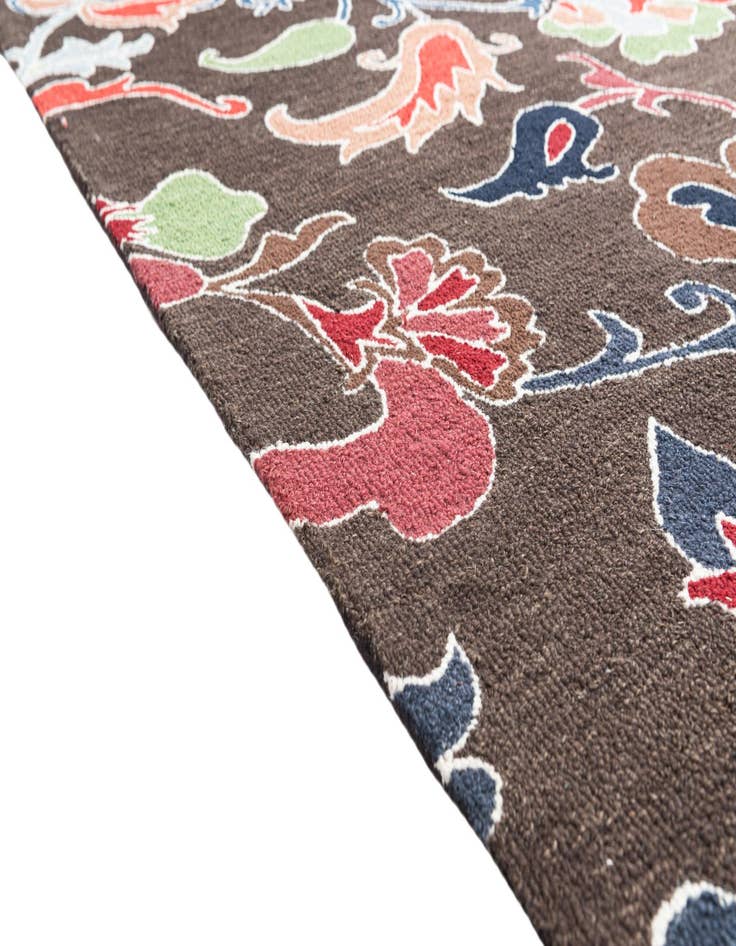 Detail image of  5' 1 x 8' Luna Rug