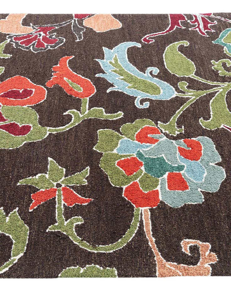 Detail image of  5' 1 x 8' Luna Rug