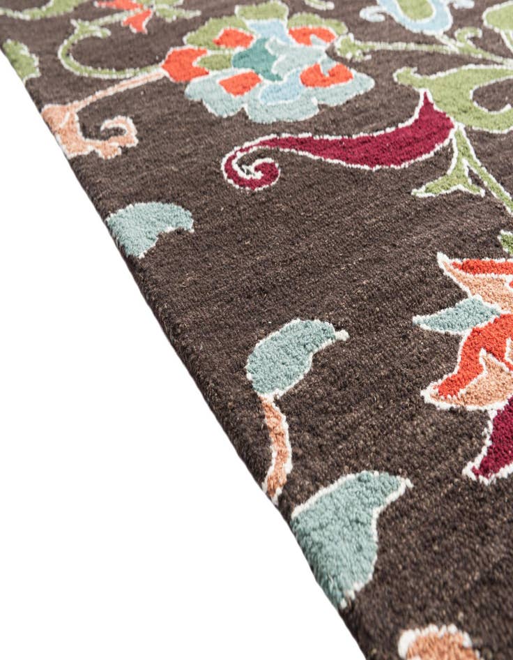 Detail image of  5' 1 x 8' Luna Rug