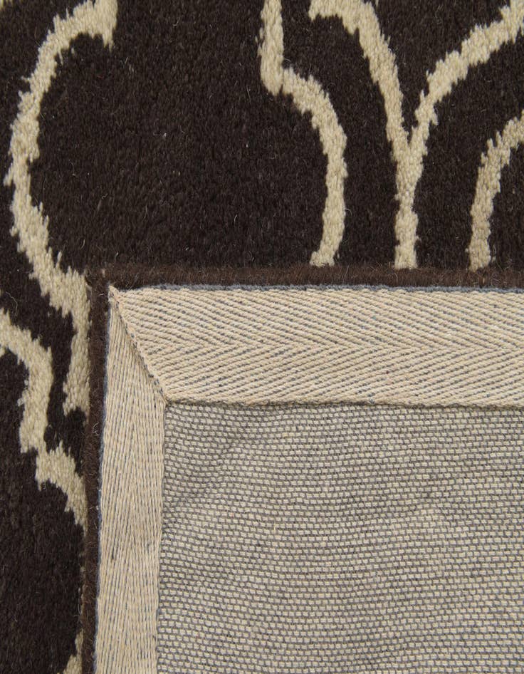 Detail image of  5' 1 x 7' 10 Luna Wool Rug