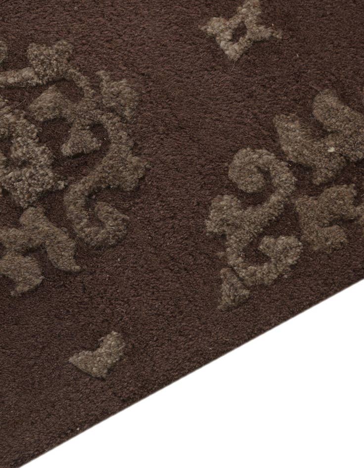 Detail image of  5' x 7' 6 Luna Wool Rug