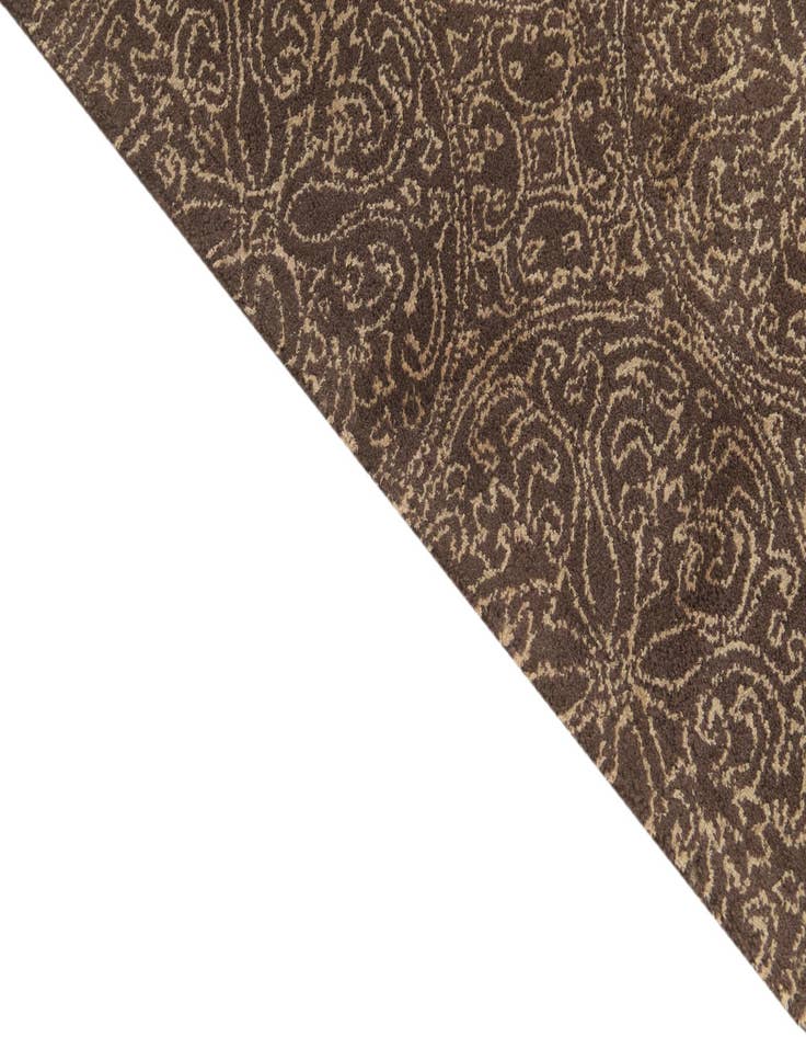 Detail image of  5' x 7' 10 Luna Rug