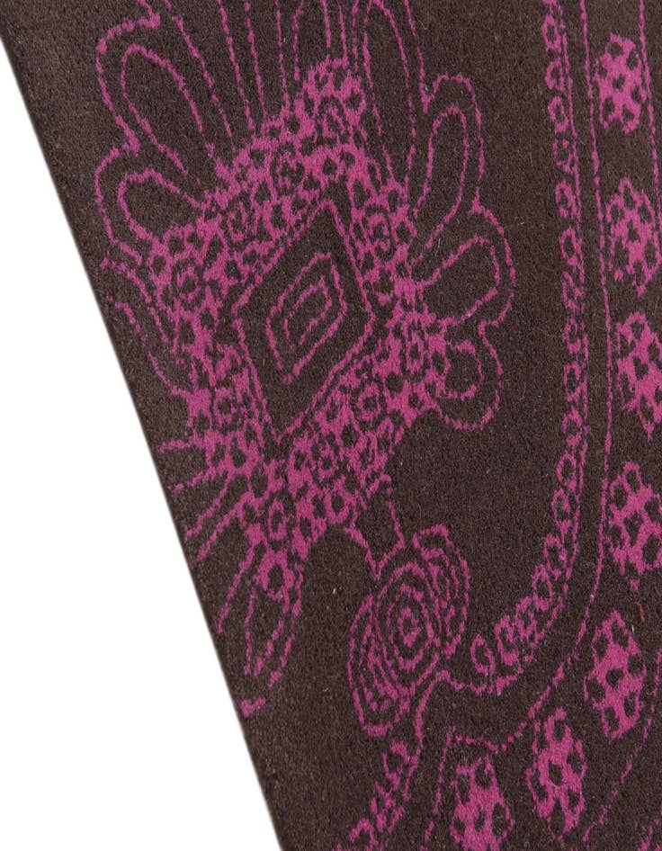 Detail image of  5' 7 x 7' 10 Luna Wool Rug