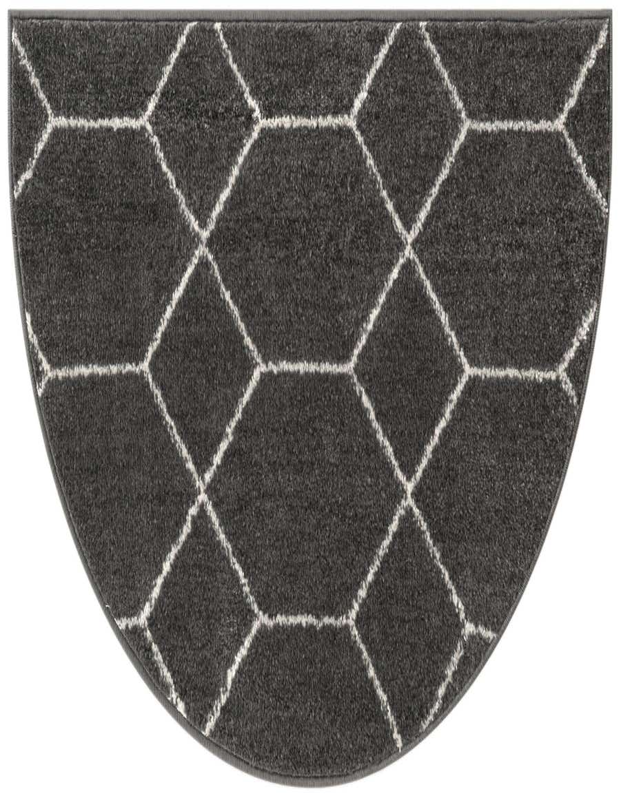 Primary image  2' 2 x 3' 7 Lattice Frieze Hearth Rug