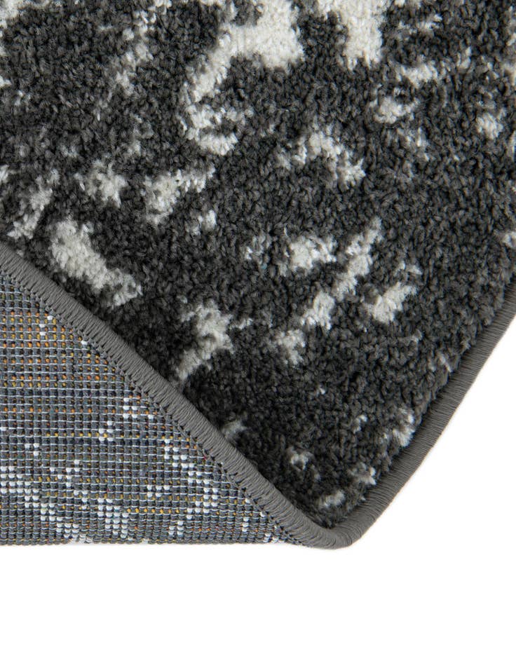 Detail image of  3' x 5' 3 Arlington Oval Rug