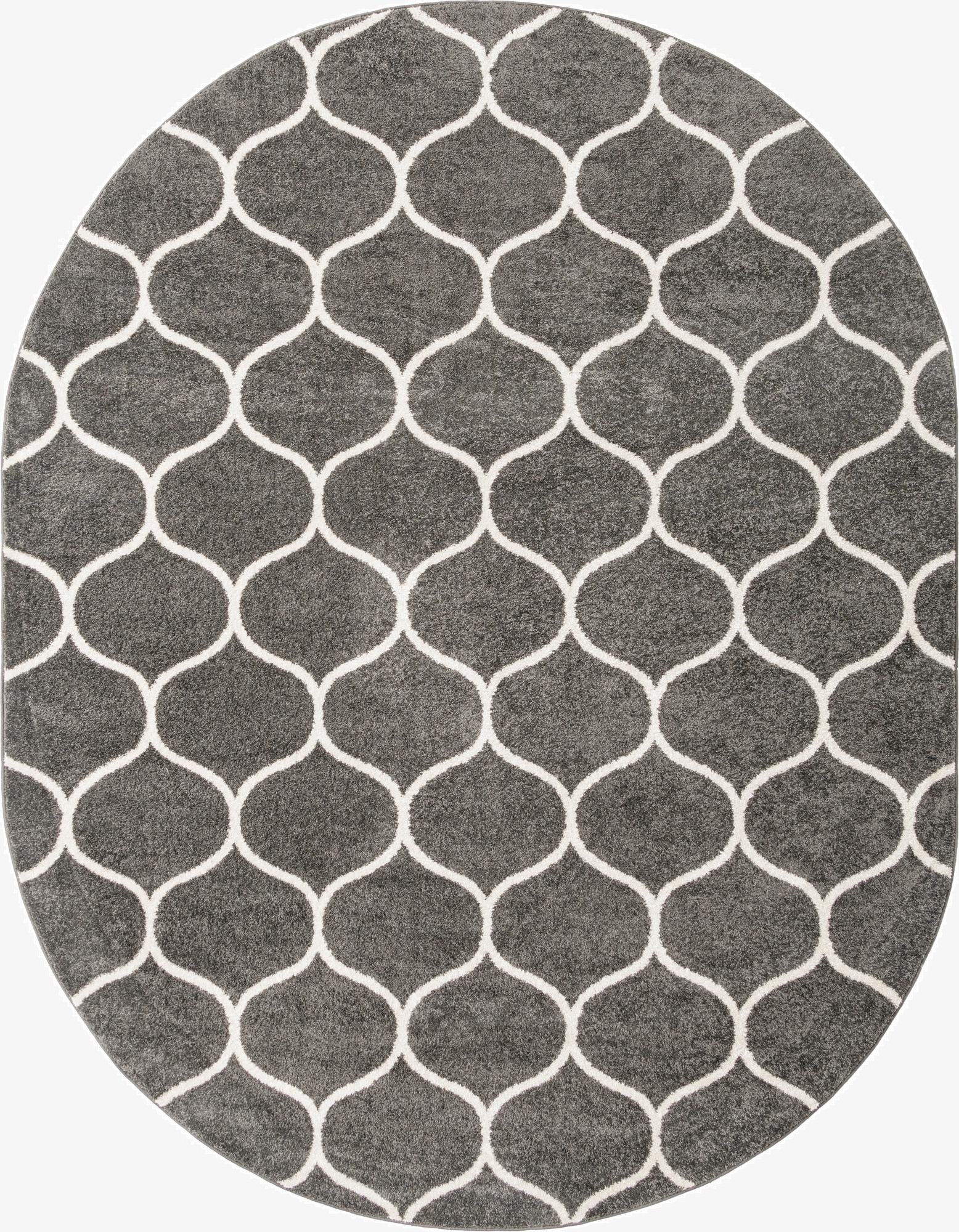 Primary image  7' 10 x 10' Lattice Frieze Oval Rug