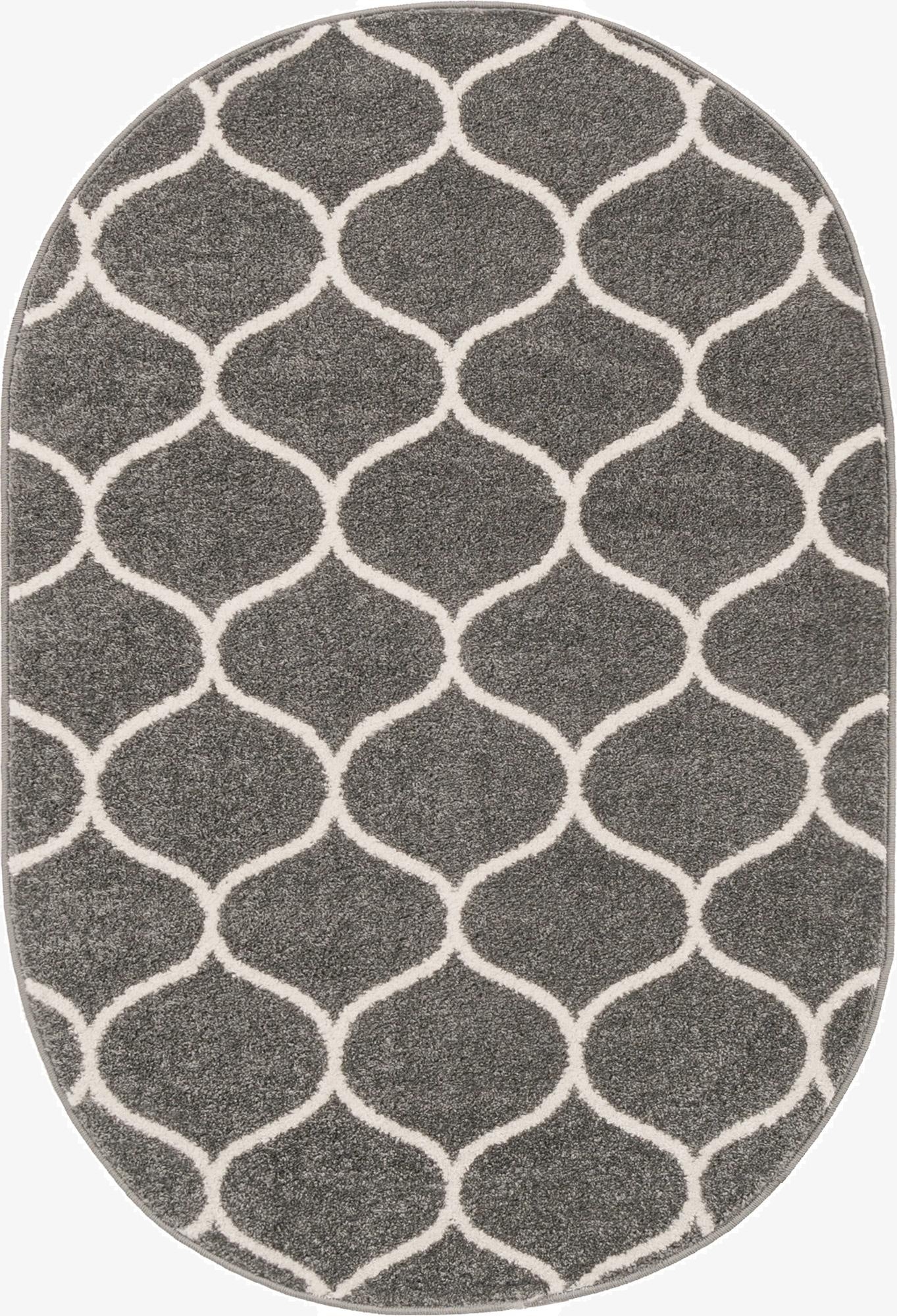  4' x 6' Lattice Frieze Oval Rug